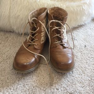 Light brown and lace shoes